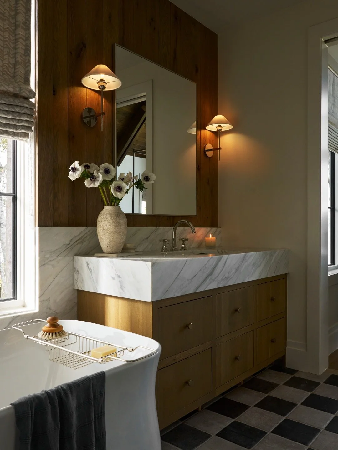 Why marble?

In a world of engineered surfaces and lookalikes, marble still stands alone &mdash; and for good reason. Here&rsquo;s why we continue to reach for it:

&ndash; It&rsquo;s naturally one-of-a-kind. No two slabs are ever the same. The veini