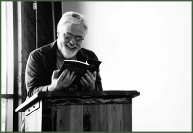 AUTHORPHOTO2.jpg