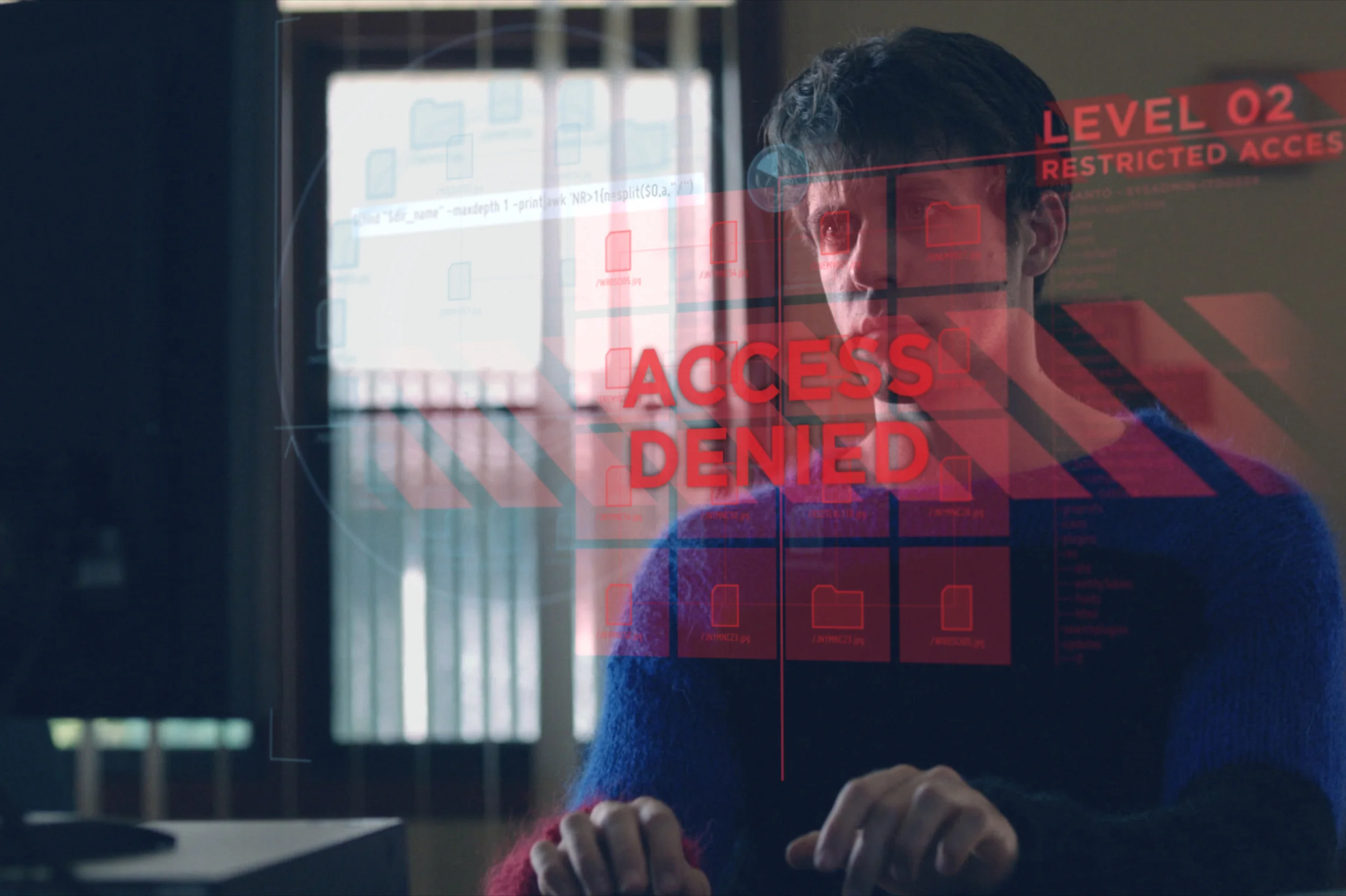 Ashley Zukerman as Jesse Banks in The Code