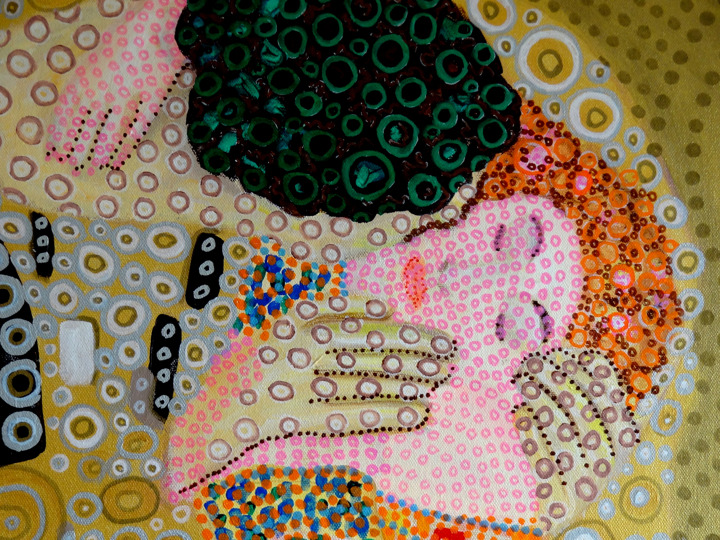 Dotty Kisses Detail 2