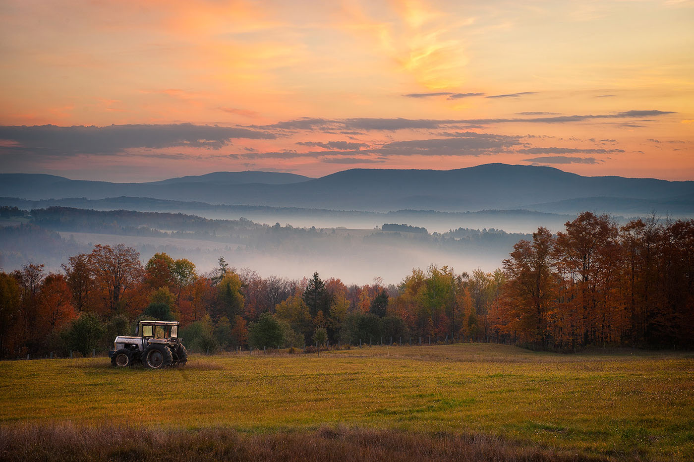 fall_tractor_sunrise.jpg