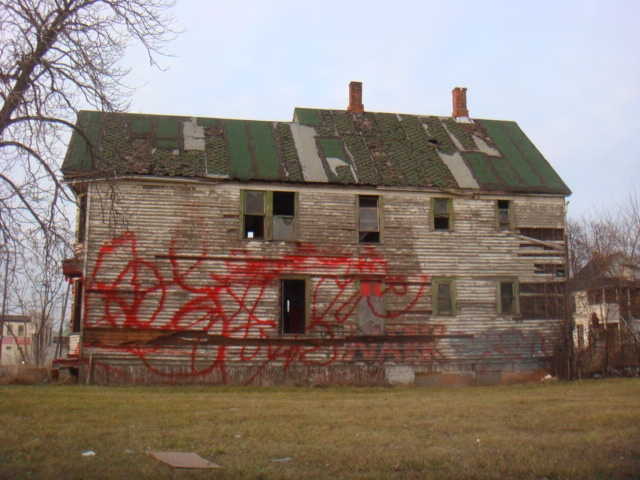 Side of Curlique-House