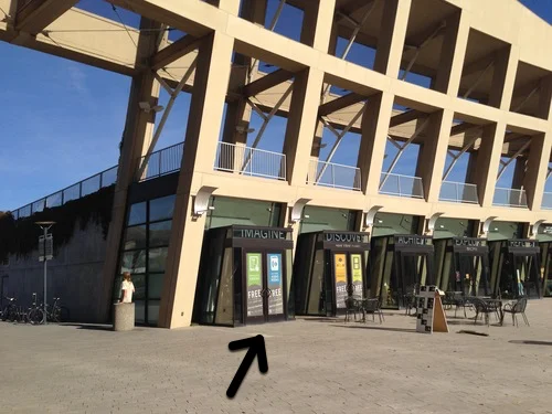 Storefront space.jpg