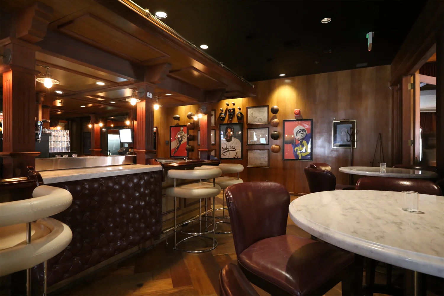 BarLounge View 10.jpg