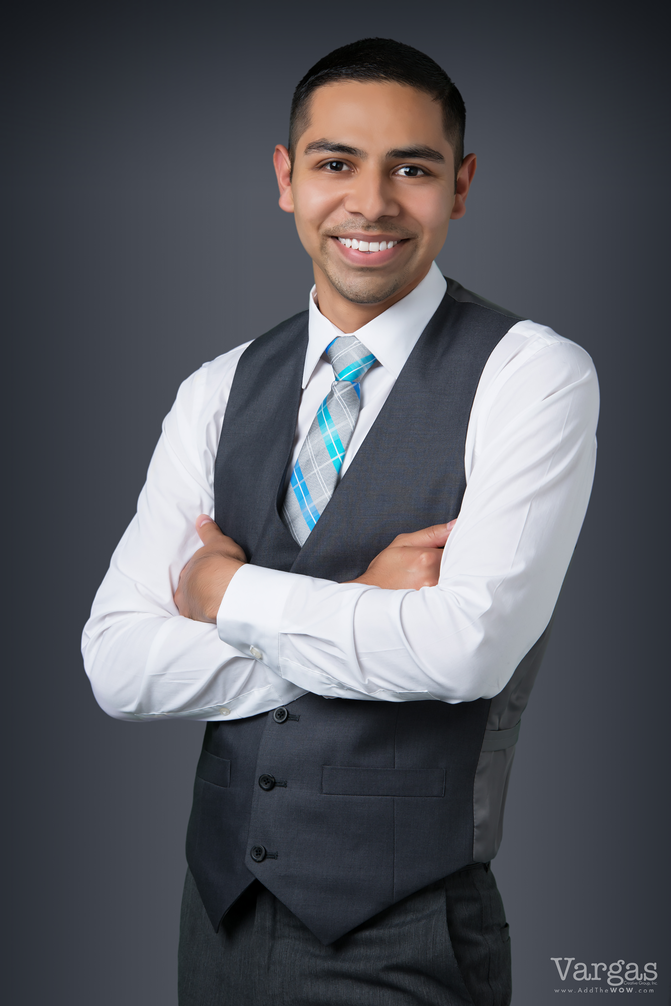 Gomez_Victor-Realtor-Moreno-Valley-Business-Portrait-Head-Shot.png