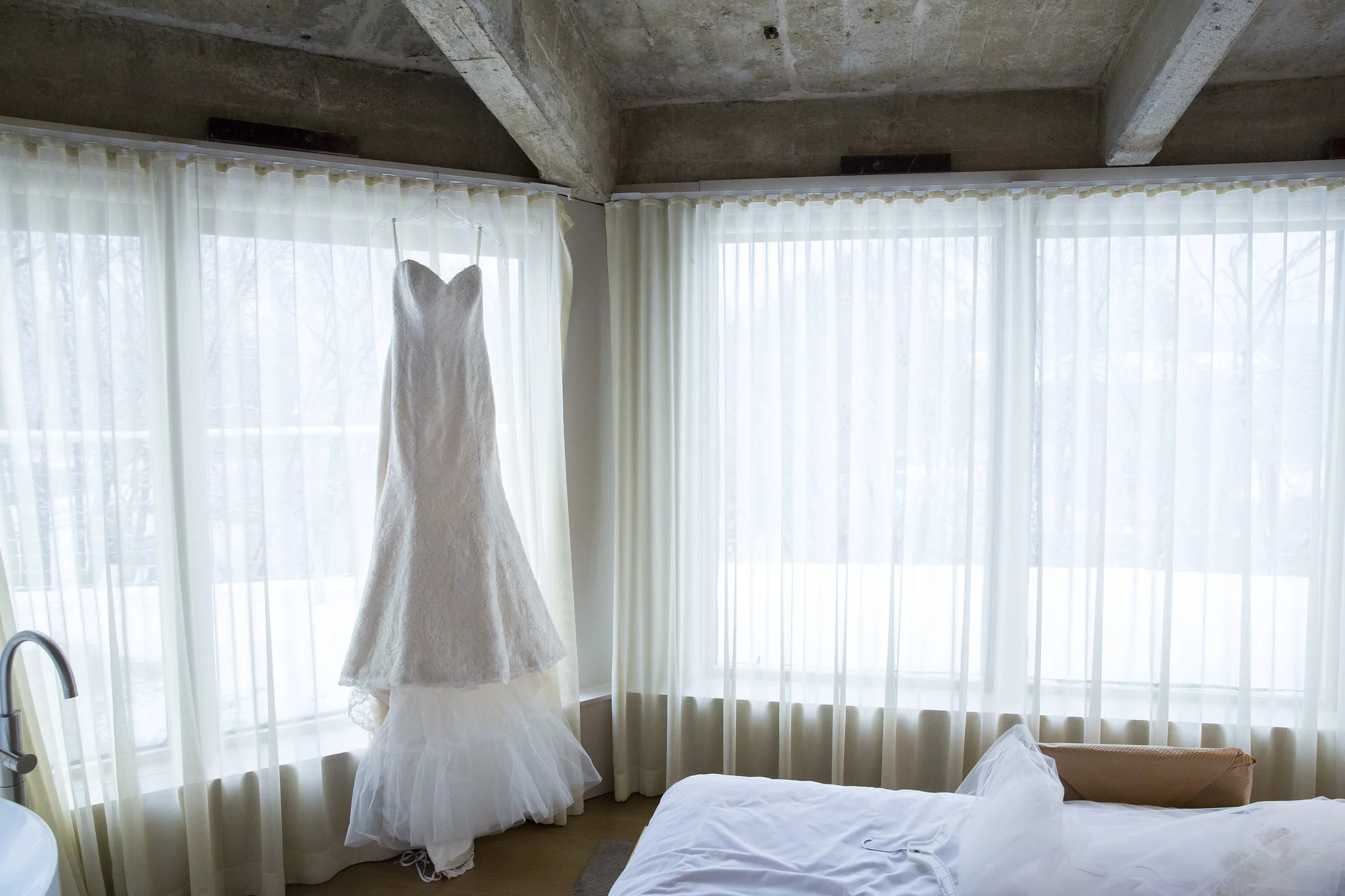 Roundhouse Beacon Winter Wedding- 6.jpg
