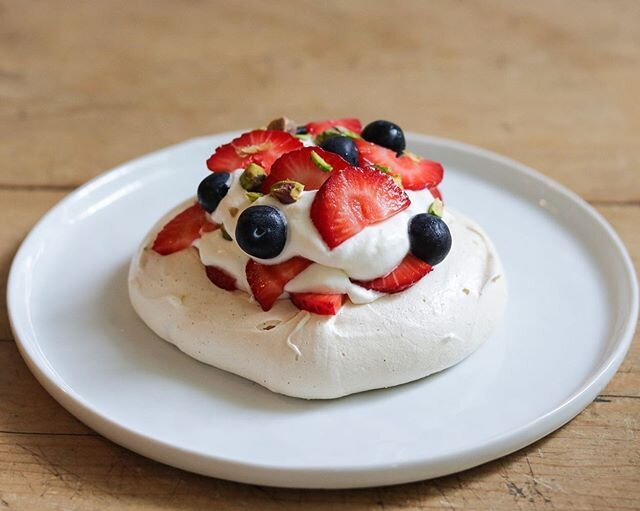 ETON MESS DESSERT | A crunchy meringue base topped with vanilla whipped cream, strawberries, blueberries and pistachios! ⁣
⁣
A South African favourite originating from England. ⁣
⁣
🍓 Available in store! ⁣
⁣
🍓 Order online and pick-up in store ⁣
⁣
?