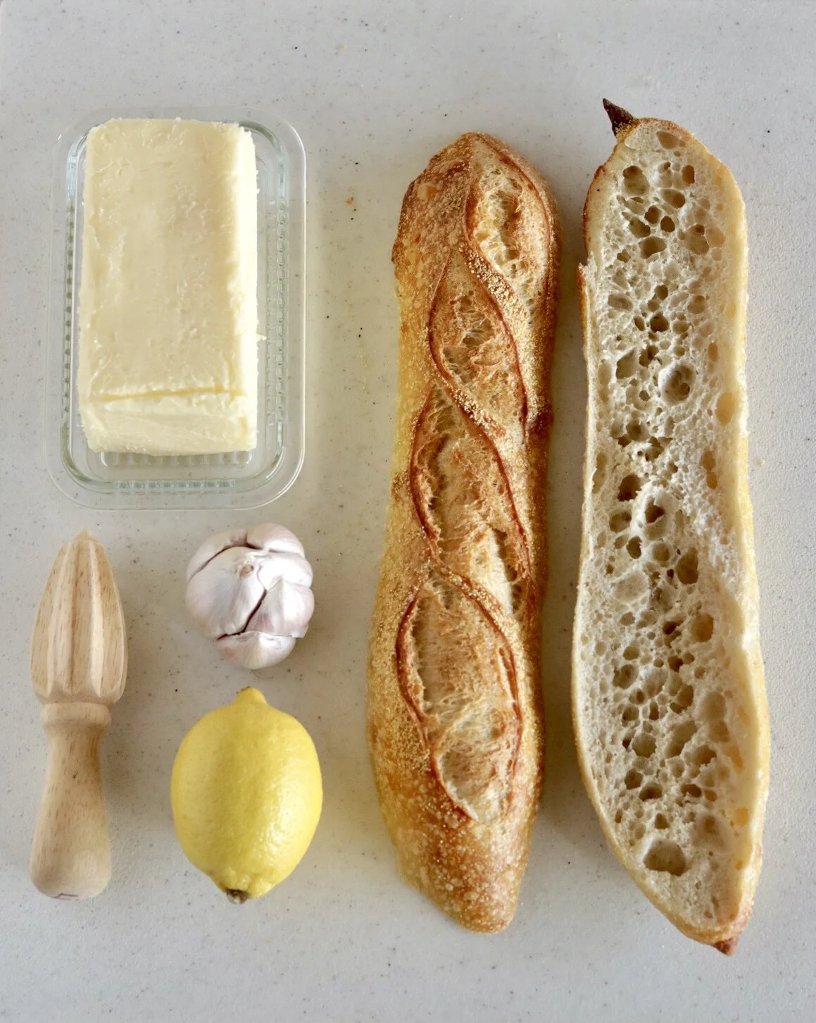 LEMON &amp; GARLIC SOURDOUGH BREAD