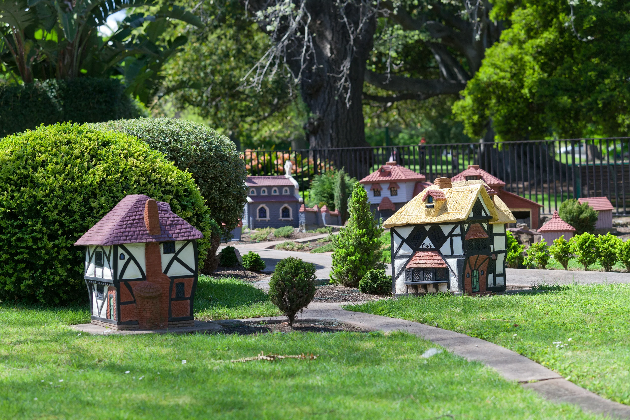 TUDOR_VILLAGE_KLRP_3899.jpg