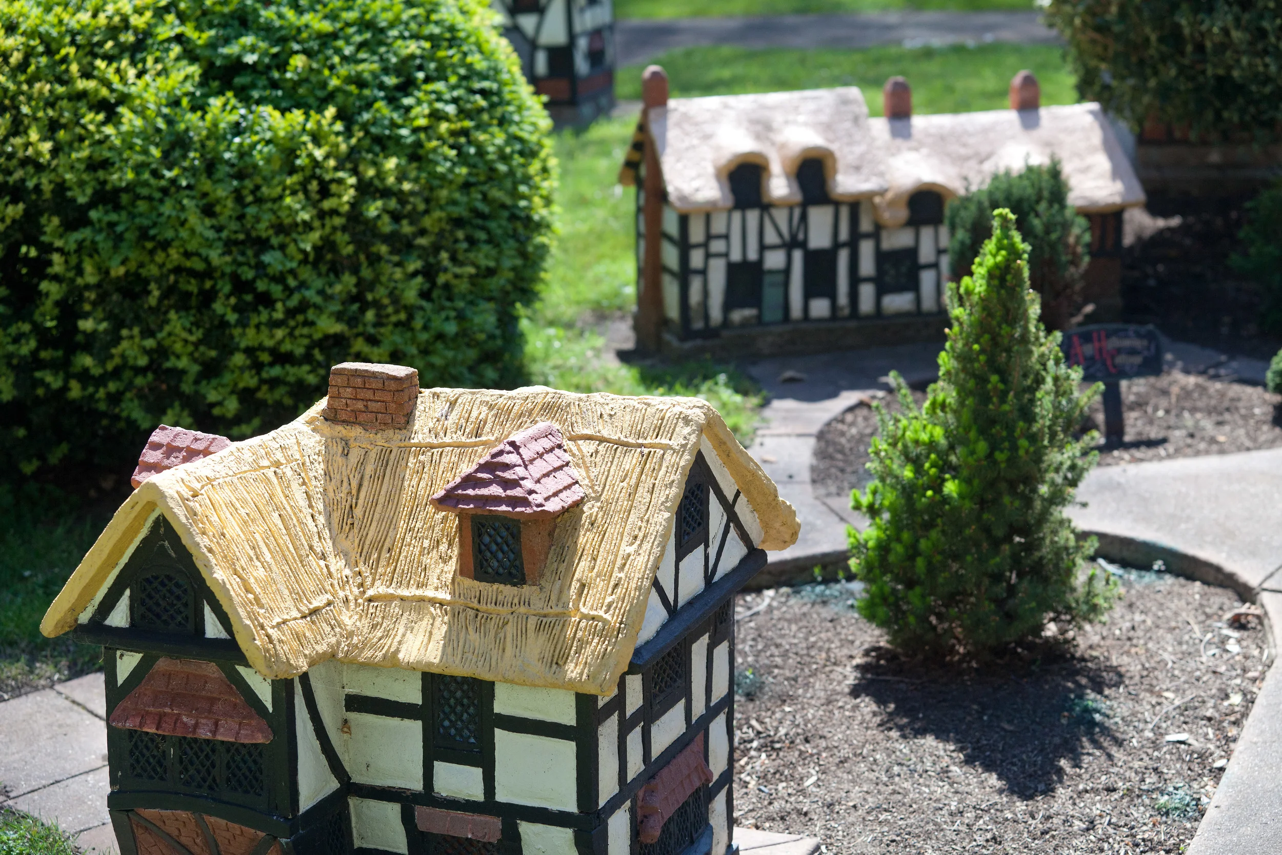 TUDOR_VILLAGE_KLRP_3911.jpg