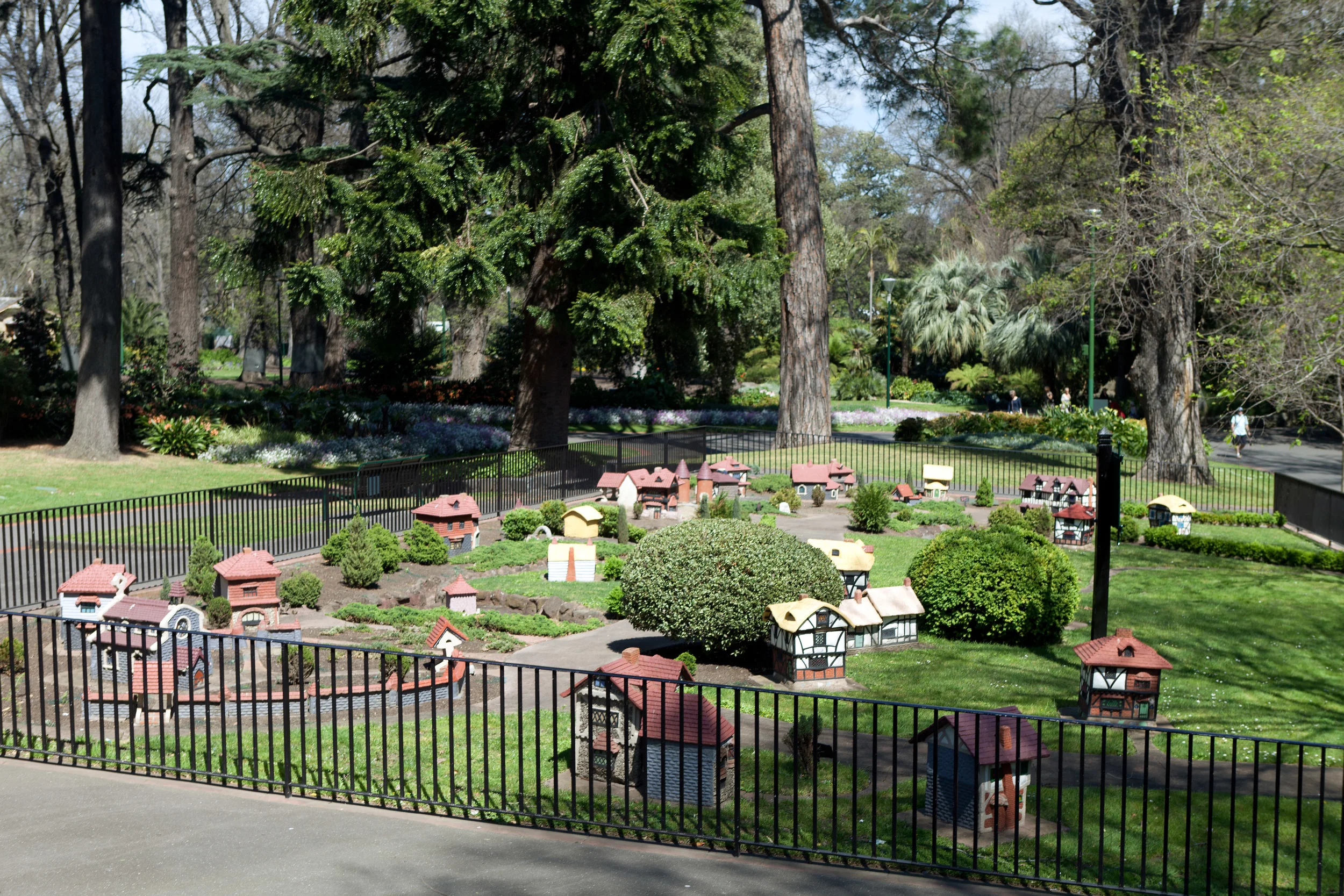 TUDOR_VILLAGE_KLRP_3924.jpg