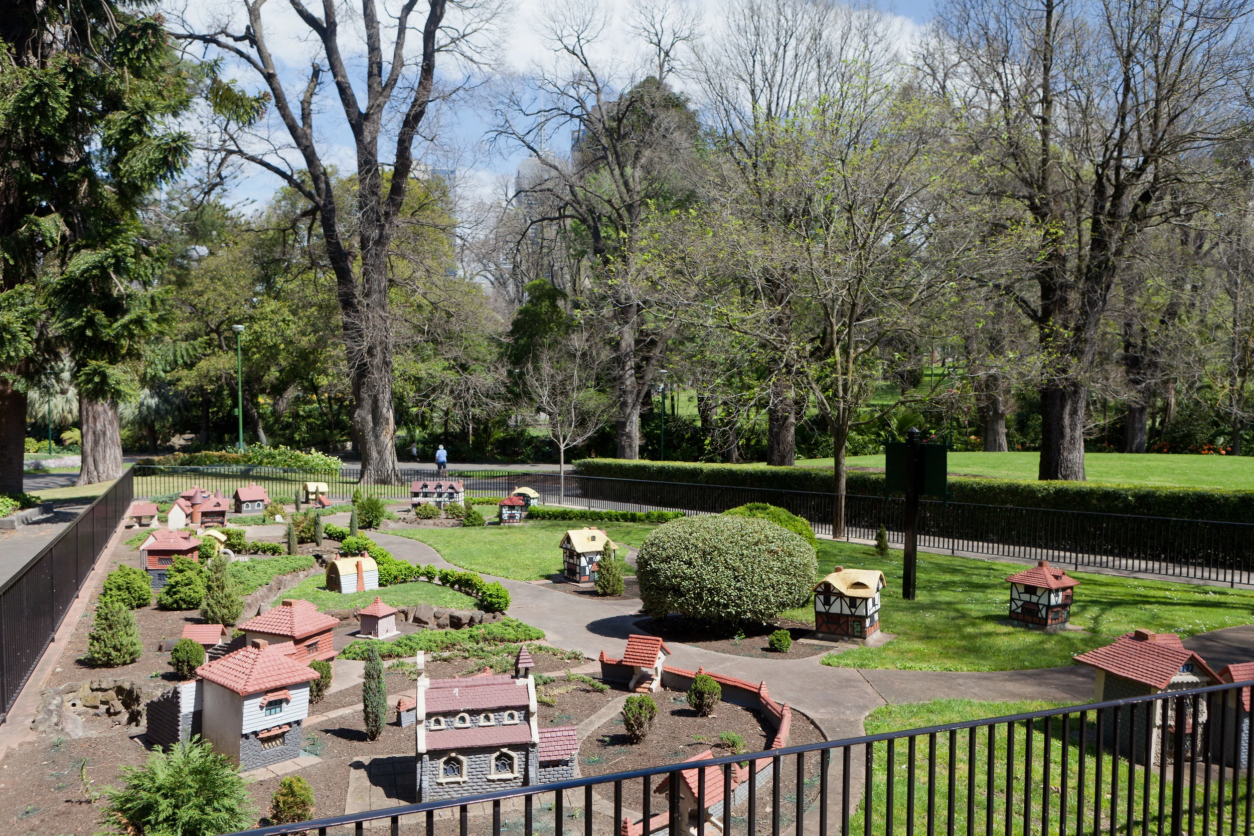 TUDOR_VILLAGE_KLRP_3923.jpg