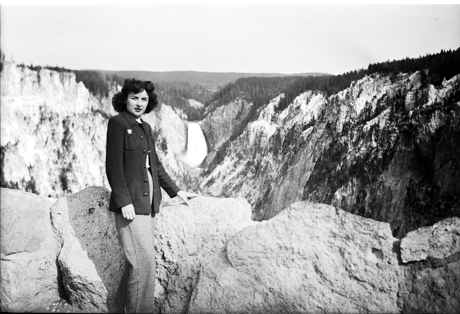 Yellowstone Falls, 1946