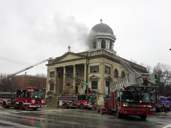 chi-st-basil-church-fire-20130318.jpeg