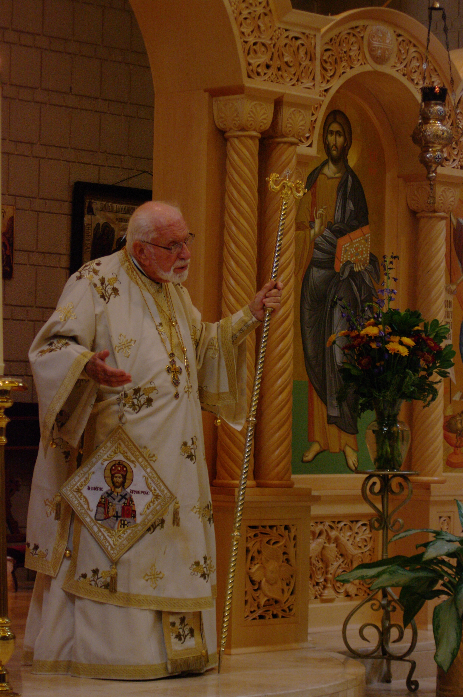 liturgy met iakovos preaching.jpg