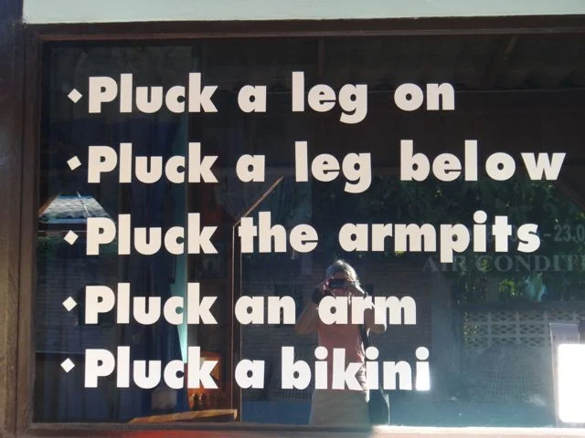 Pluck sign.jpg