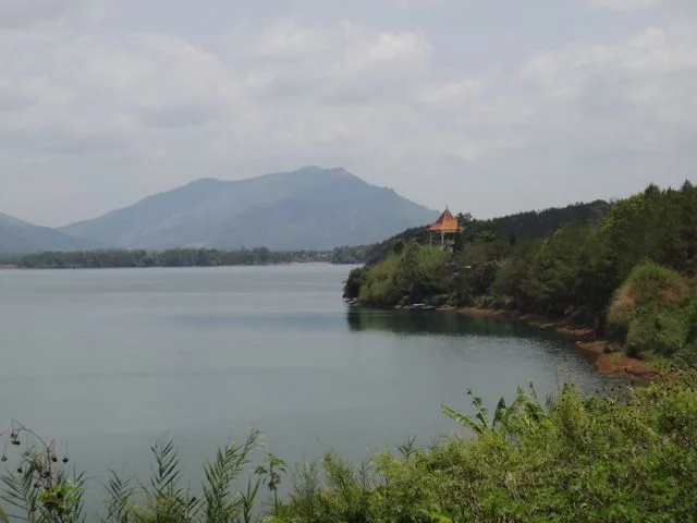 Lake.jpg