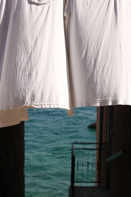 Rovinj washing.jpg