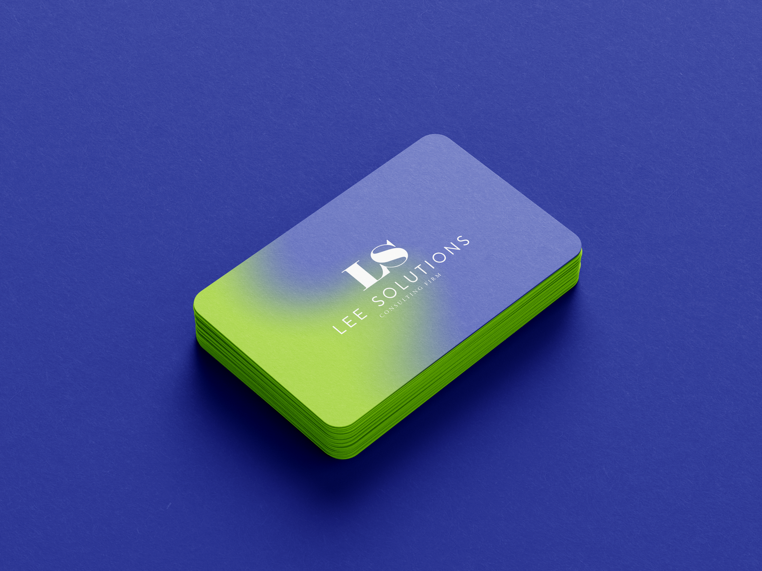 Free_Rounded_Business_Card_Mockup_2.png