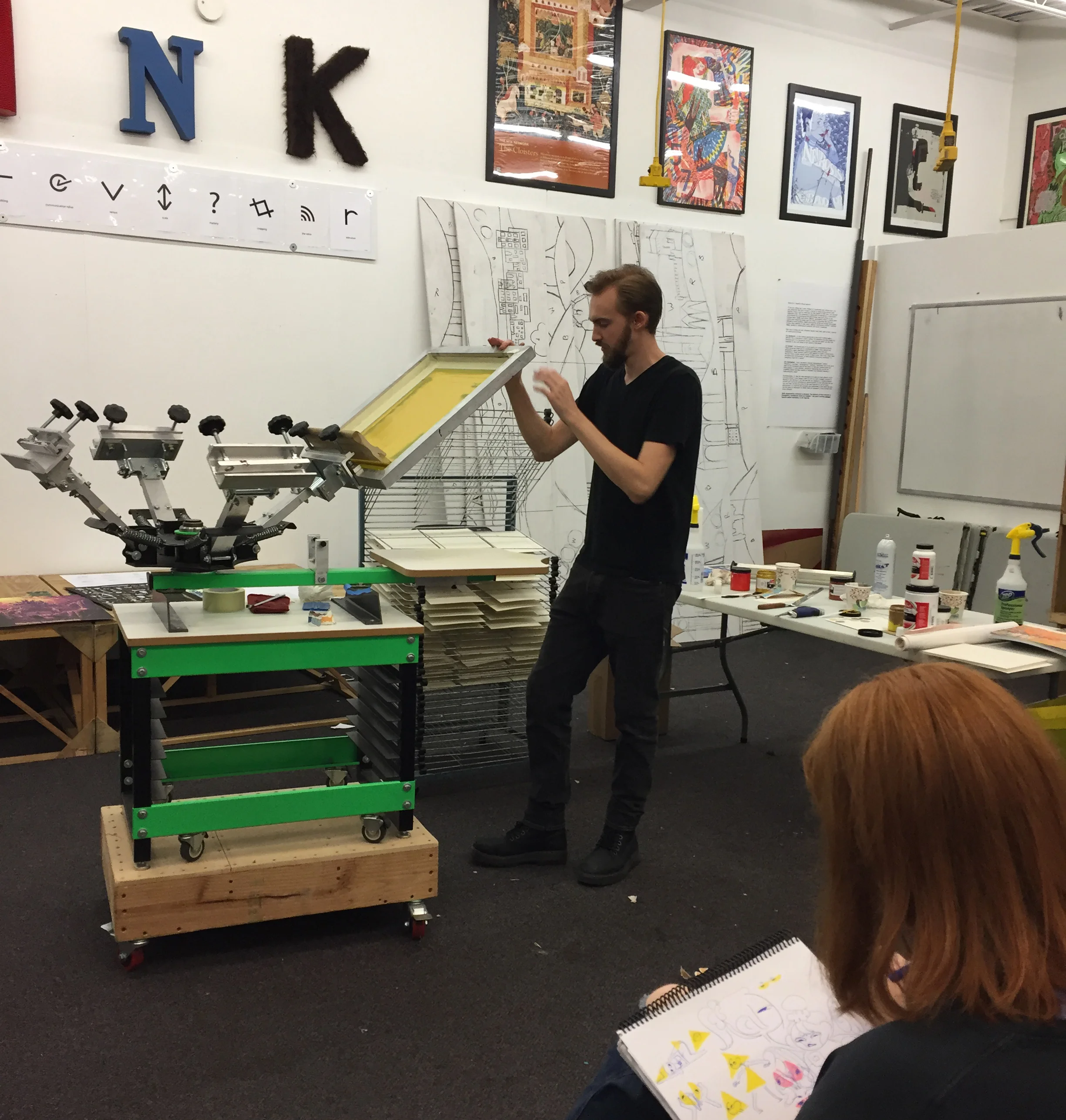  screen printing demo with KCAI Illustration alum ('15) Kris Martin • Fall 2017 