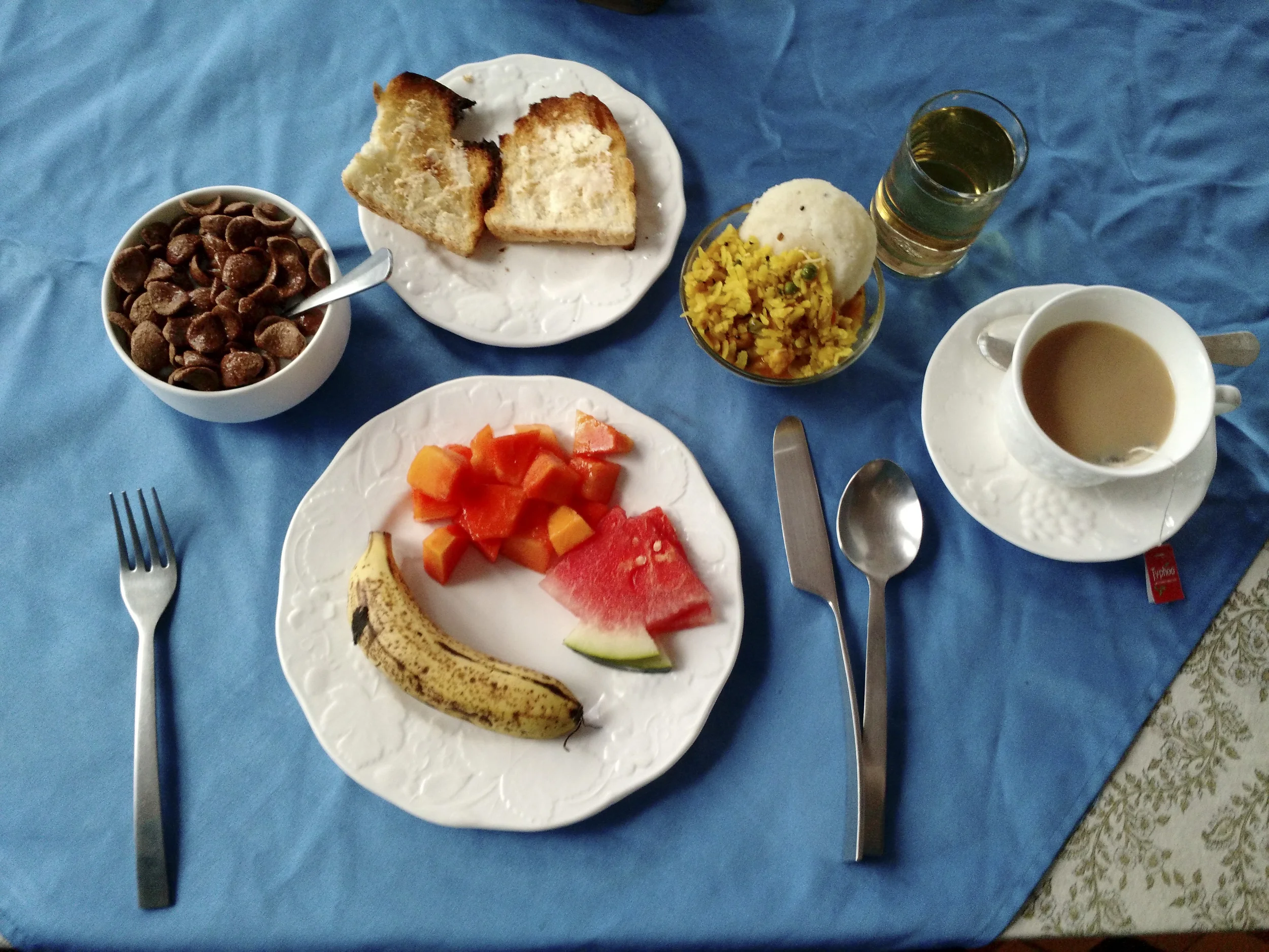 Some breakfast we had in this cool resort mountain. We stayed in some old British colonial mansion which was extravagant and fancy, as you can probably tell by the picture. It was very nice and fancy and there wasn't any hot water in the shower so I got to wash off with buckets which I was actually quite fond of. 