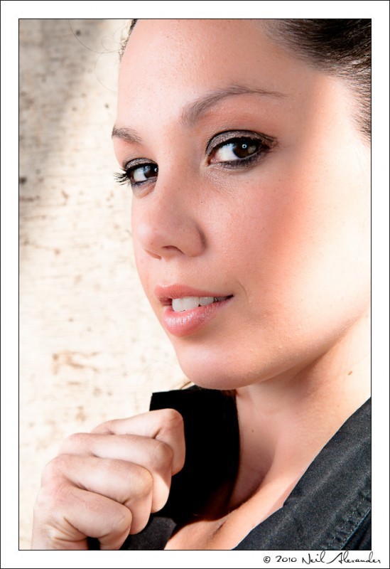 M odel shoot with off camera flash by Neil Alexander