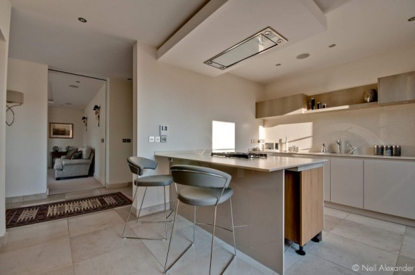 Photograph of an expertly crafted Mowlem and Co kitchen