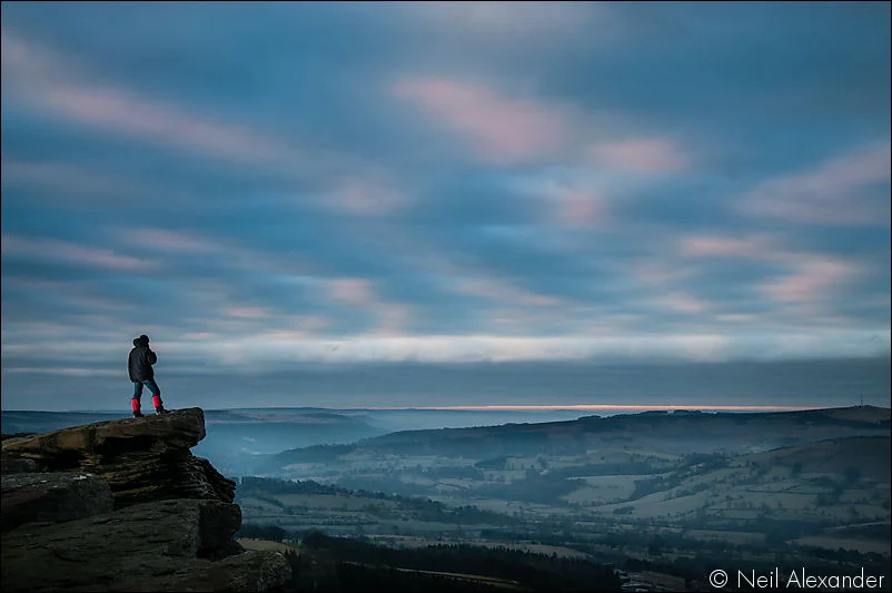 Bamford edge, High Peaks at dawn