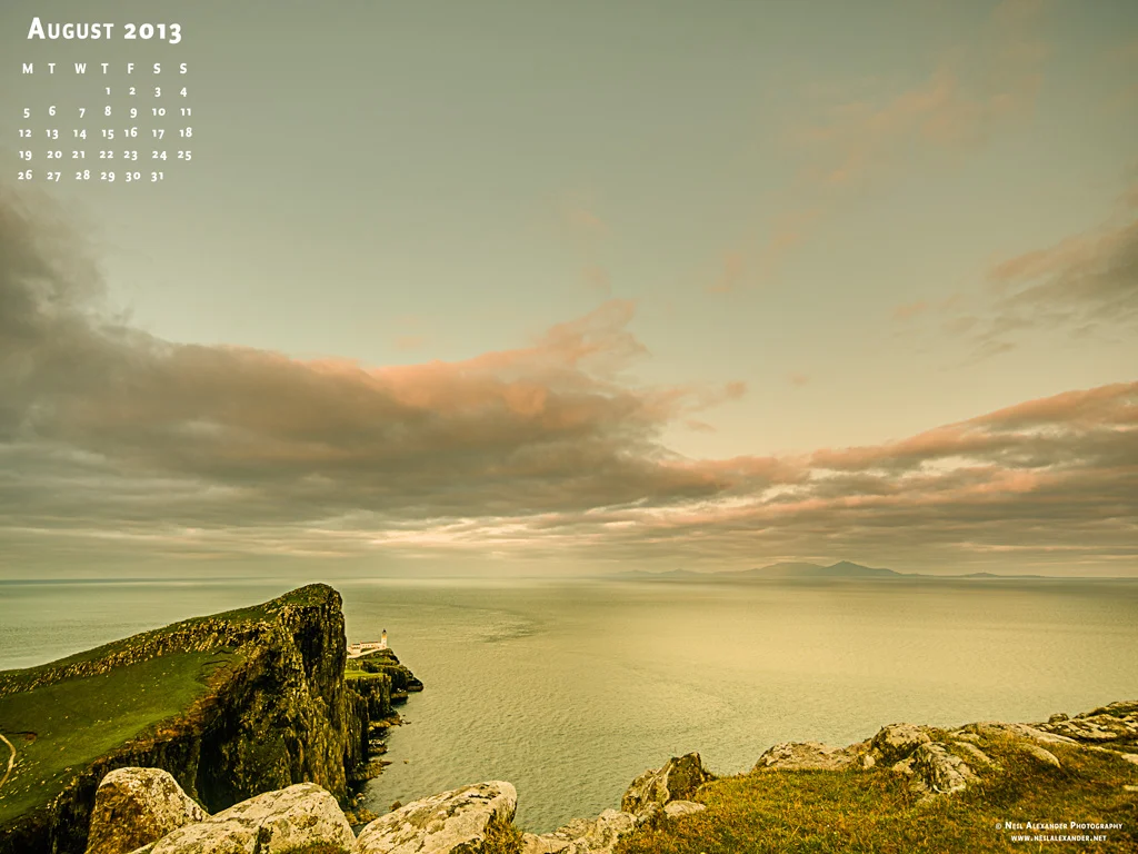 August-2013-Desktop-Wallpaper-1024x768.jpg