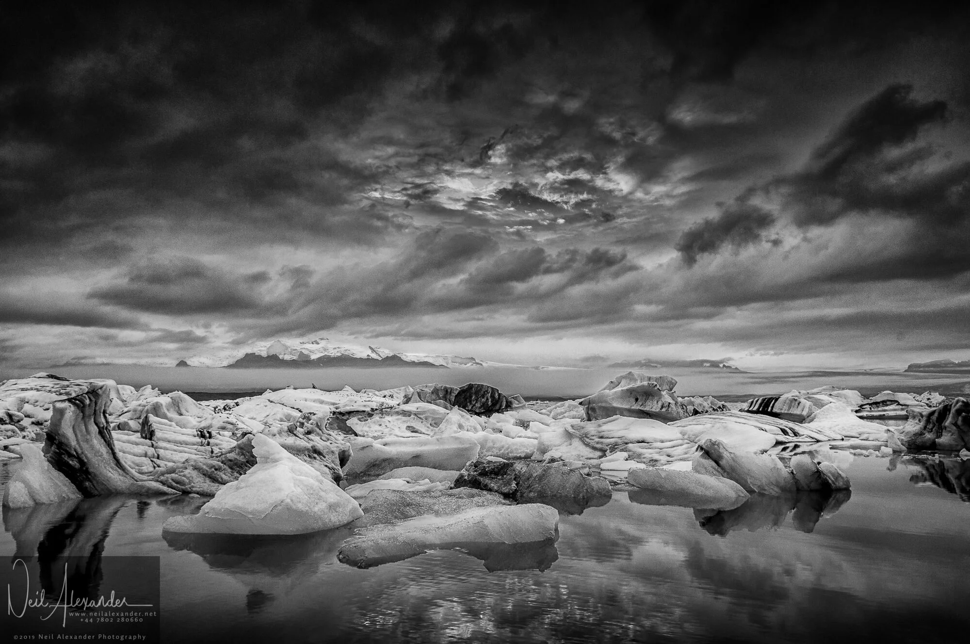Jökulsárlón, Iceland-Neil_Alexander-02.jpg