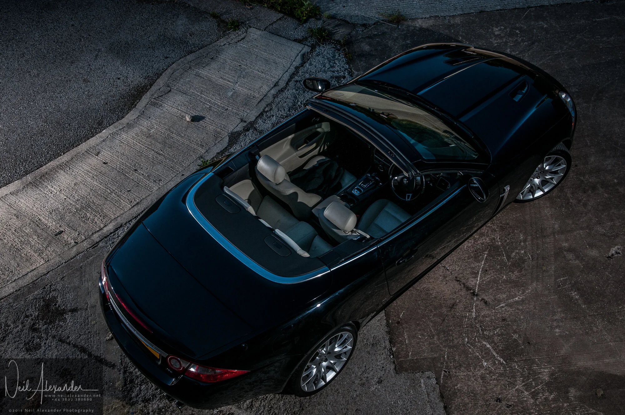 Jaguar XK-R-Neil_Alexander-05.jpg