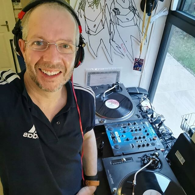 Naff all else to do, so thought I'd dust off the old 1200s and have a #strictlyrhythm mix #lockdown