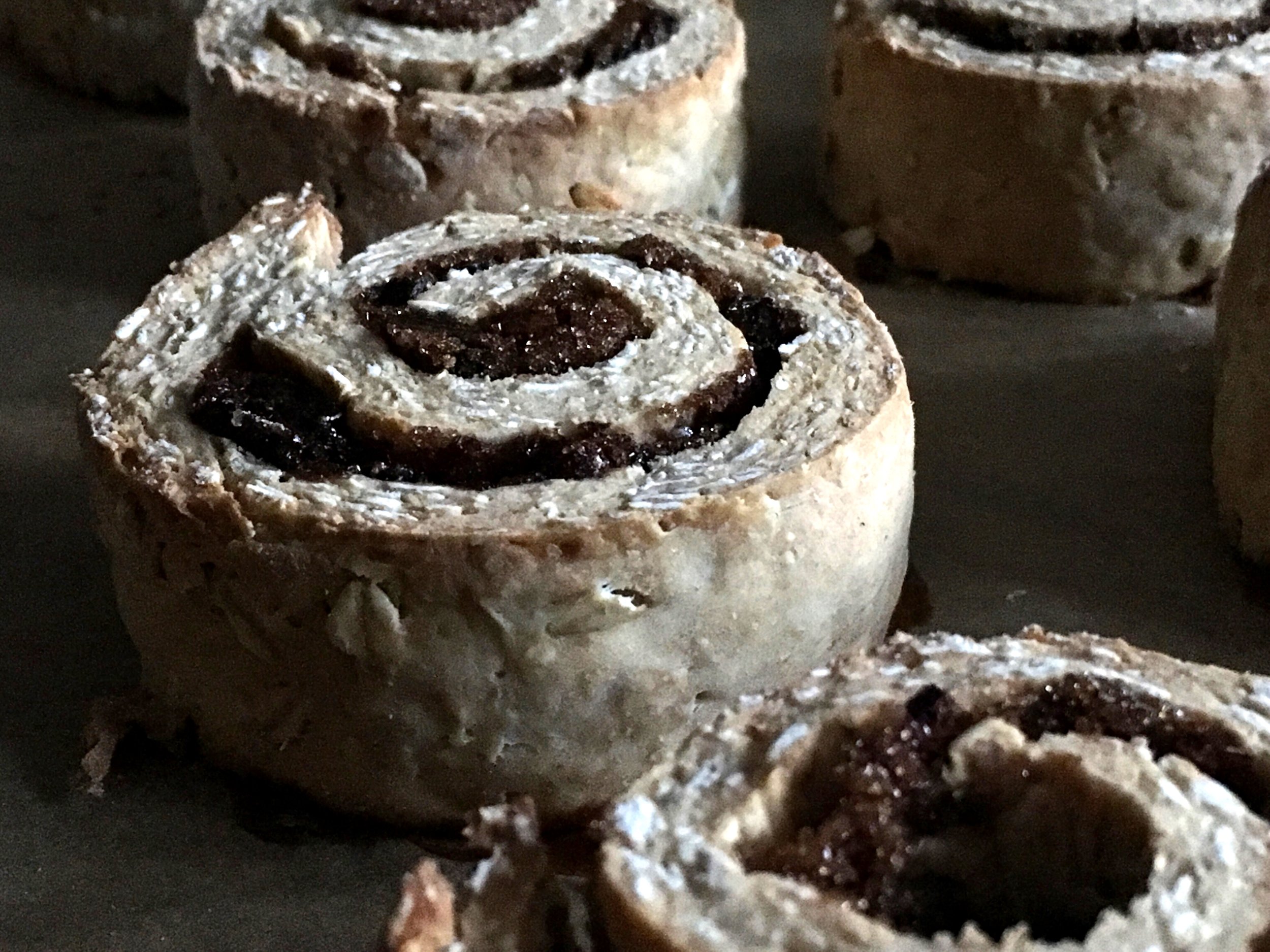 Oatmeal raisin rolls, PNW light