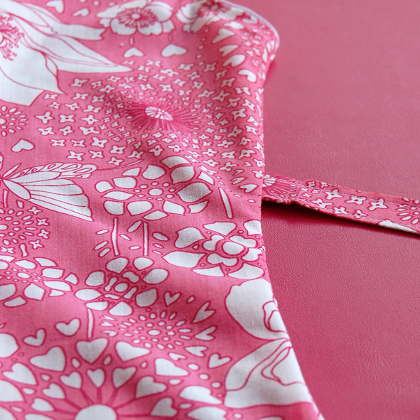 Ties inserted in side seam