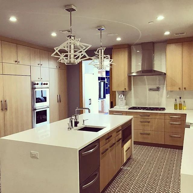 Bespoke kitchen.
.
.
.
#customkitchen #cerusedoak #geometricpattern #printedtile #whiteglasstile #interiordesign #customkitchen #makeityours #luxuryliving  @focalpointhardware  @lightingpalace  For info email Marilyn@lillylevydesigns.com