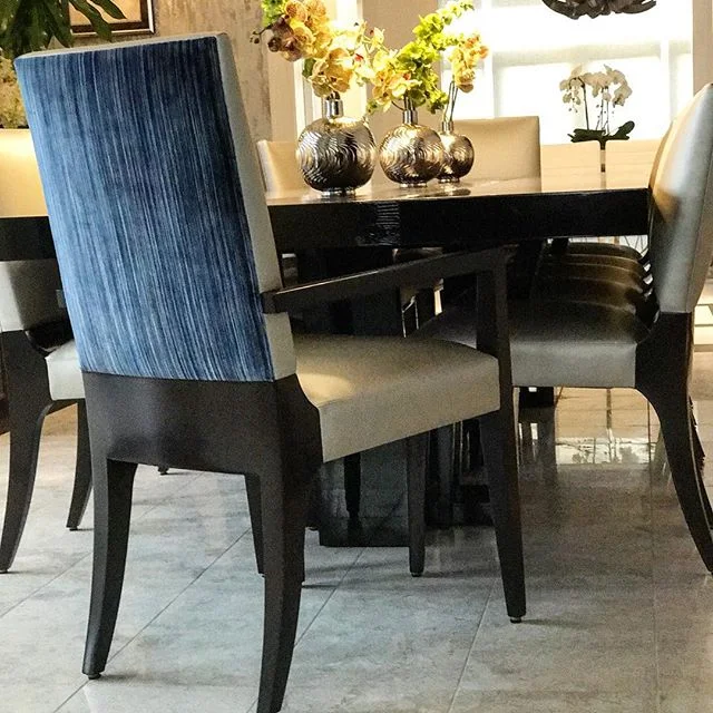 Modern=Elegance. #DiningRoom #custom #Tablefor12 #vinyl #fabricontheback #lovecominghome #woodframe #elegance #modern #cleanlines @artisticframe @romo_newyork @maharamstudio  Email marilyn@lillylevydesigns for more info
