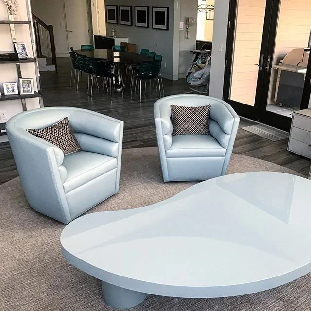 Matchy Matchy.  #summerhome #aqua #gettinginthemood #smooth #original #custom #livingroom #makeityours #onecolor #takeachance @kravetinc @elite_woodworks @romo_newyork  email marilyn@lillylevydesigns.com for more info