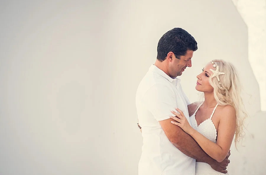 ΓΑΜΟΣ ΣΕ ΠΑΡΑΛΙΑΚΗ ΤΑΒΕΡΝΑ ΣΤΗΝ ΚΥΘΝΟ