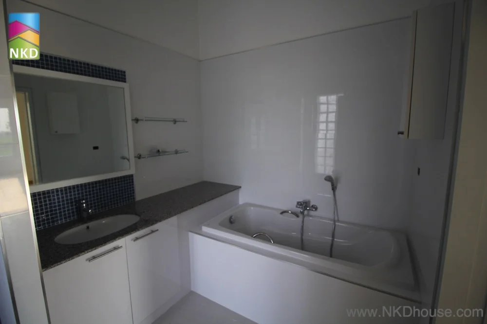 AGAX 09150801.jpg
