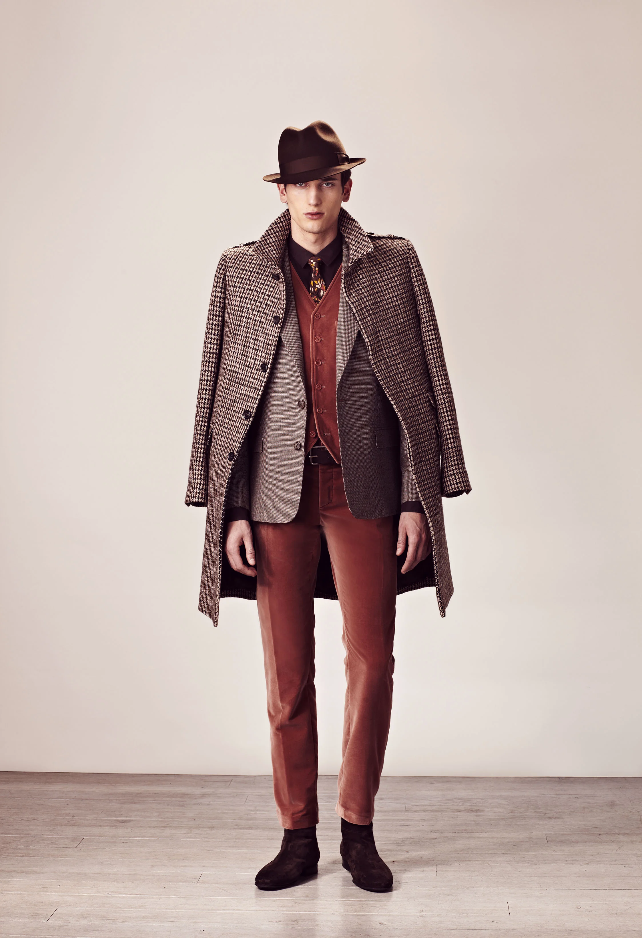 P&J Homme H12_19.jpg