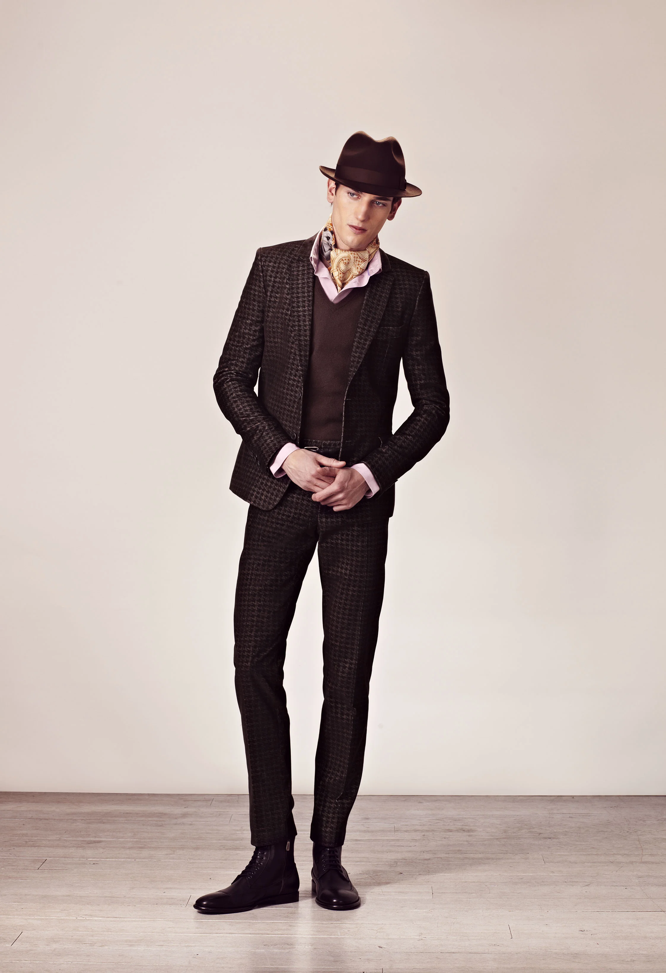 P&J Homme H12_22.jpg