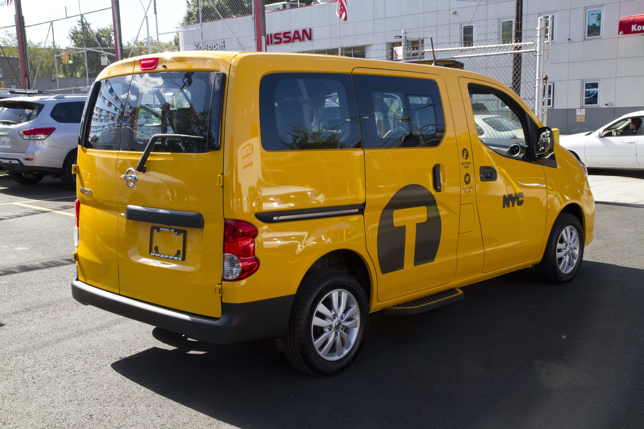 Nissan Nv200 Taxi Electric Mitten