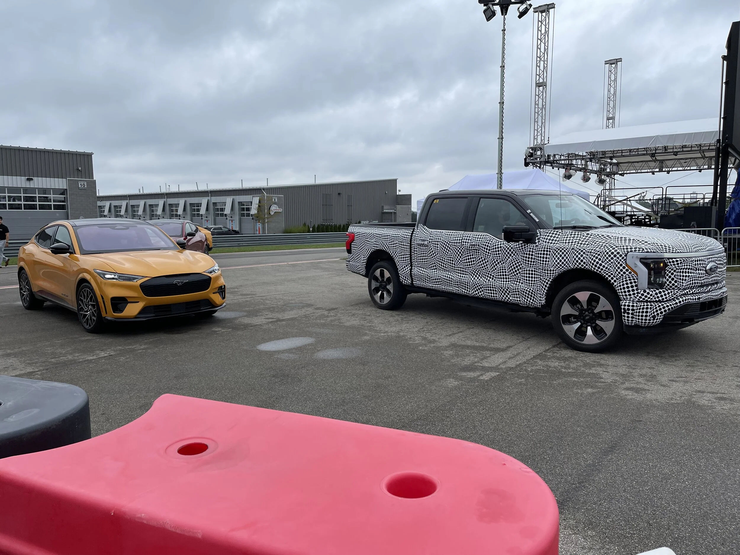 Ford F-150 Lightning - MotorBella 2021