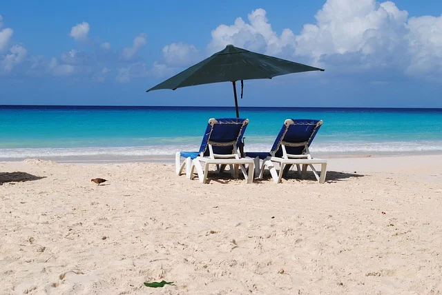 beach-84655_640.jpg