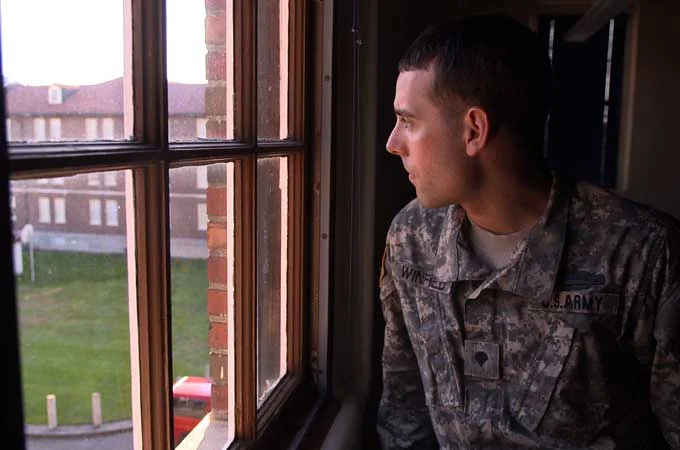 adam_window_RR_680x450.jpg