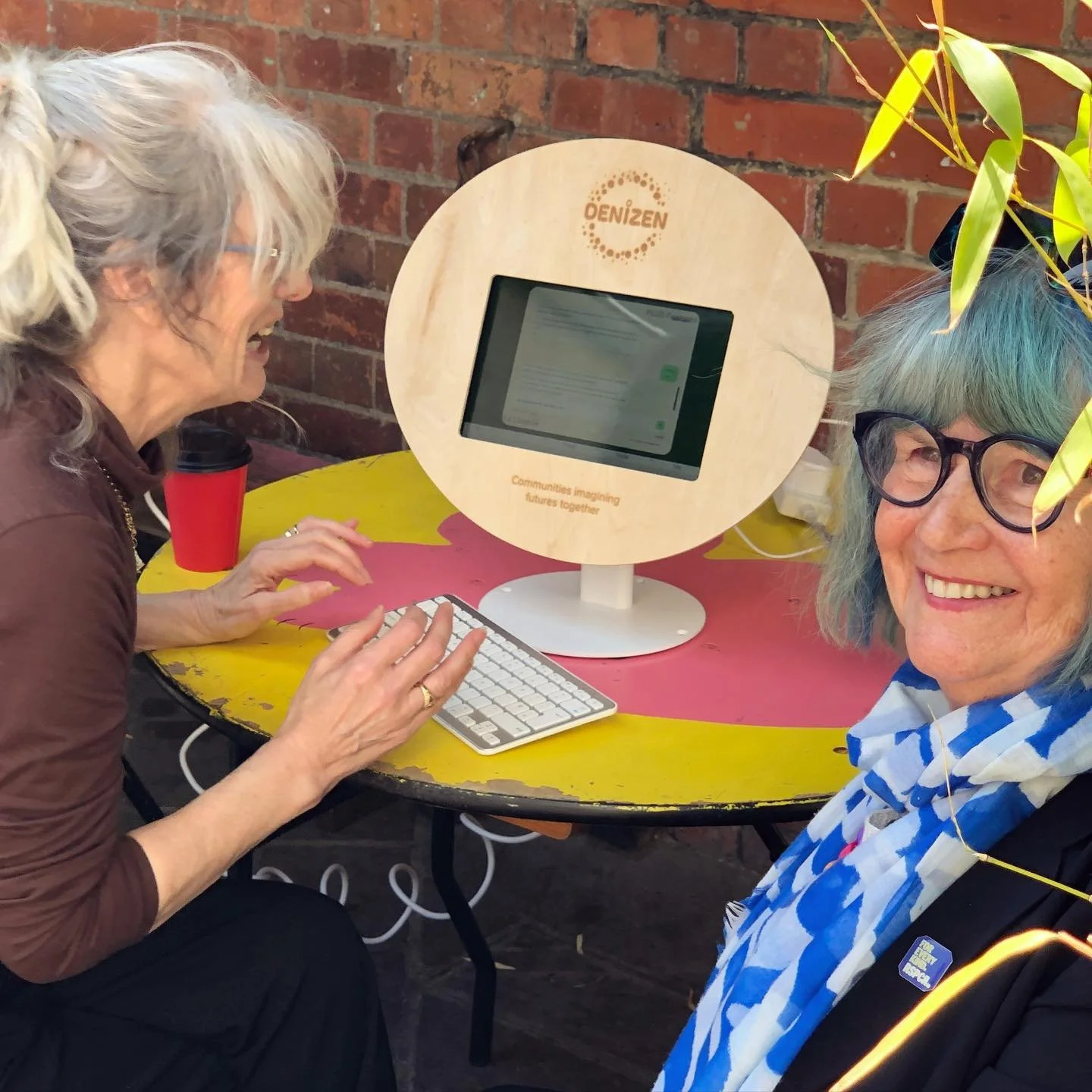 Great morning launching Denizen with our co-designers @sva__ , along with @creative_sustainability_cic @stroudtowncouncil @digitalwonderlab 

Denizen supports communities to imagine their futures using a new AI imaging tool, along with hands on craft