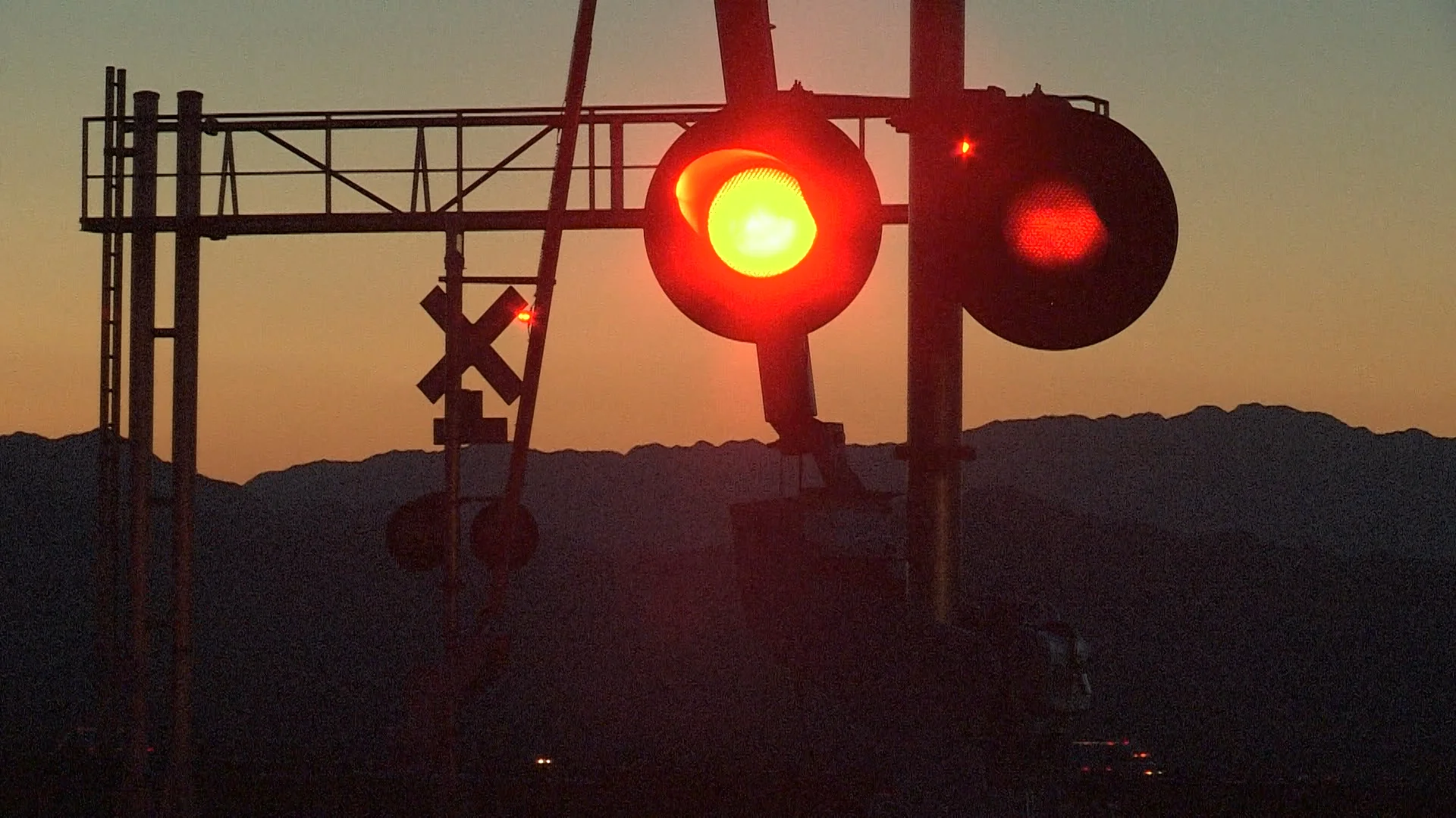 12b-Ludlow Dusk Xing Gates.jpg