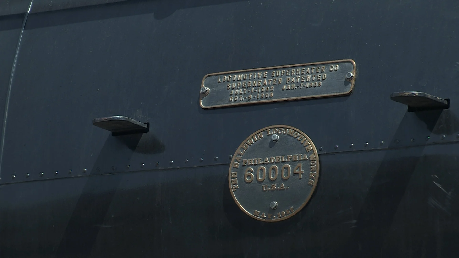 02 ATSF 3751 Baldwin Plaque.jpg
