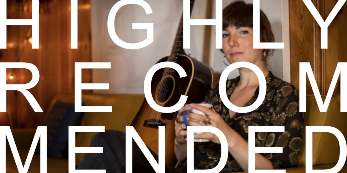 * Providing the A's to the 5 HIGHLY RECOMMENDED Q's today is Anna Tivel — a singer-songer-folker currently residing in Oregon, whose lovely new album is coming in April 2019… but you can hear the first single ‘Fenceline’ on Soundcloud now (or find it featured in the HI54 ‘ MOUNTOWN LIFE ’ Spotify playlist).