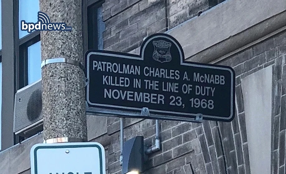 HEROSIGNMCNABB11-23-18.jpg
